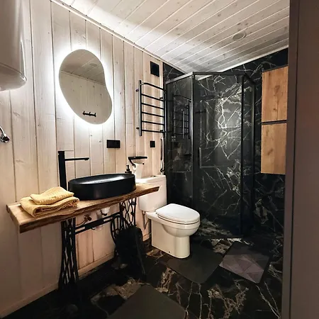 Royal Freedom Libokhora